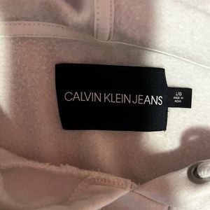 white cropped hoodie